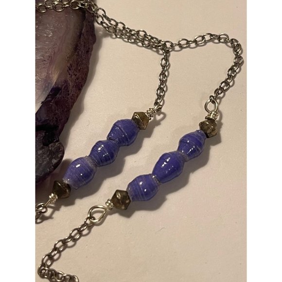 Akola Ethical and Sustainable Karabase Bead Necklace Uganda - Picture 4 of 5